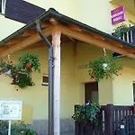 Krolowa Sniegu Bed and Breakfast *