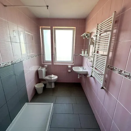 Krolowa Sniegu Карпач