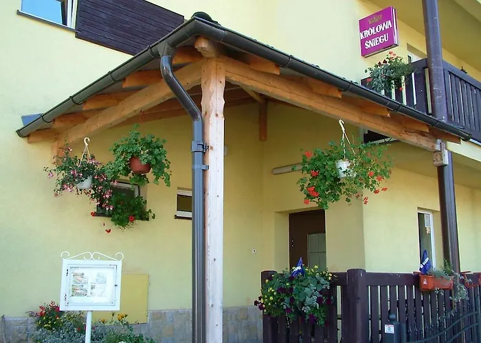 Królowa śniegu Nocleg ze śniadaniem *